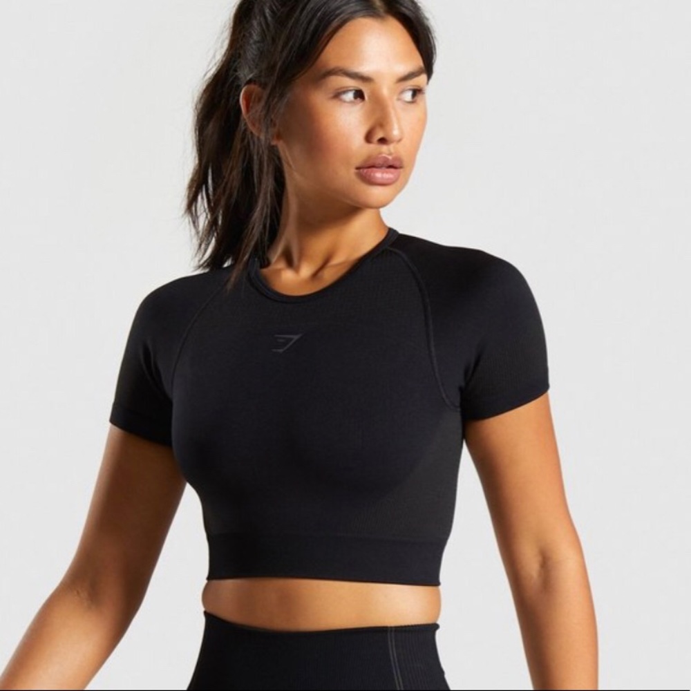 BRAND NEW GYMSHARK BLACK CROP TOP